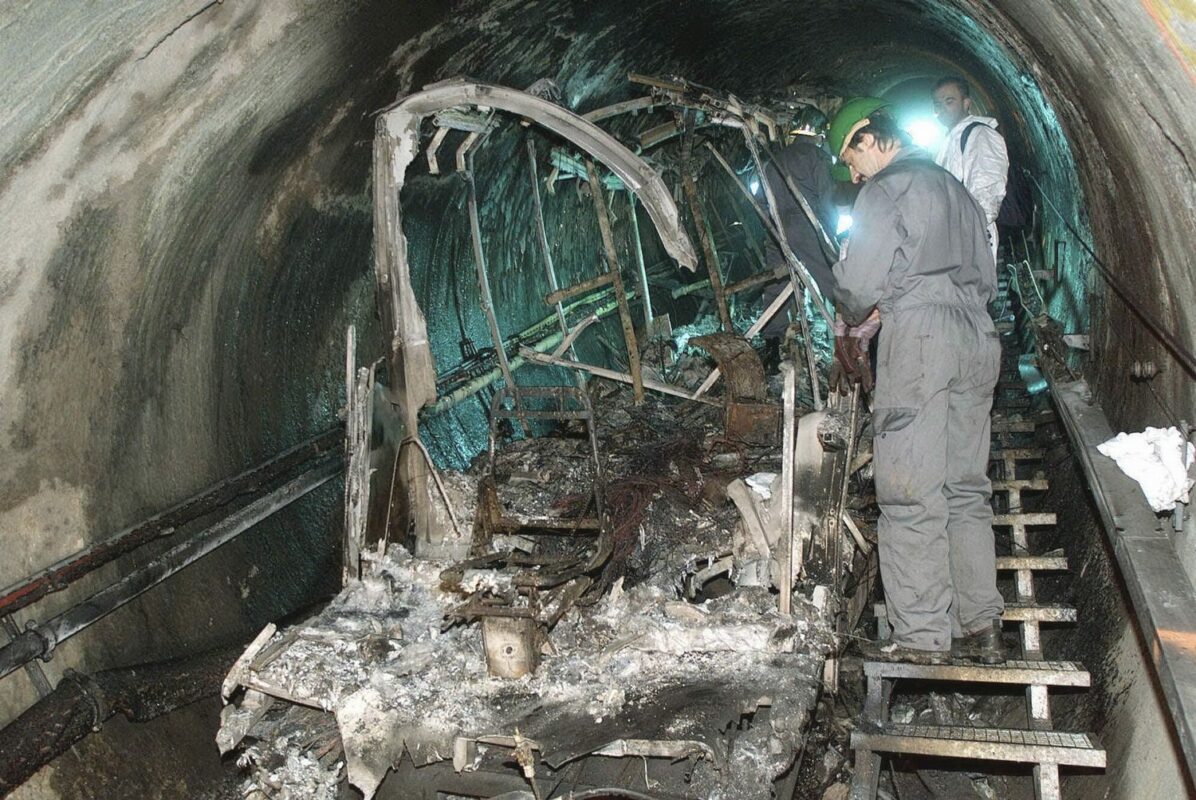Пожар в фуникулере в Кицштайнхорн. 11ноября 2000 г.